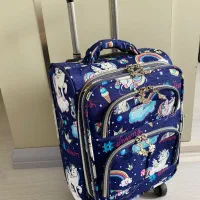 چمدان کودک در حد نو