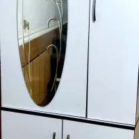 جاکفشی و جا لباسی