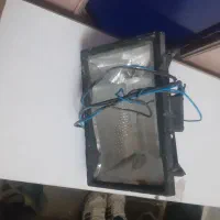 پروژکتور ۶۰ وات سالم