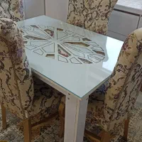 میزغذاخوری