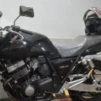 موتور سیبی ۴۰۰ درحد پیچ تا پیچ فابریک