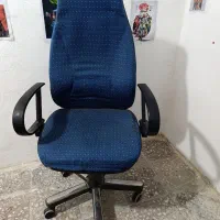 صندلی جک دار و میز کار