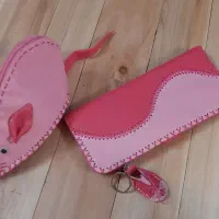 چرم دست دوز