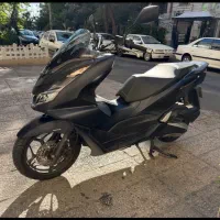 هوندا PCX|موتورسیکلت|تهران, شهرآرا|دیوار
