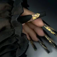 آموزش کاشت ناخن