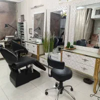 اجاره صندلی آرایشگاه زنانه|استخدام درمانی، زیبایی، بهداشتی|تهران, نظام‌آباد|دیوار
