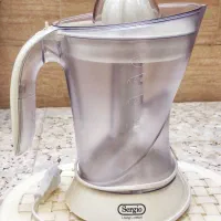 آب مرکبات گیری برقی سرجیو (Sergio)|آبمیوه‌گیر و آب‌مرکبات‌گیر|اصفهان, ملک‌شهر|دیوار