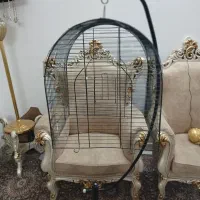 یک قفس وپایه باهم گزاشته ۹۰۰