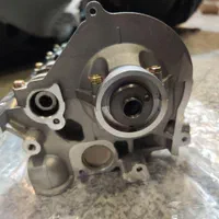 سرسیلندر ام وی ام ۱۱۰ قدیم اویل پمپ دسته موتور|قطعات یدکی و لوازم جانبی|تهران, بهارستان|دیوار