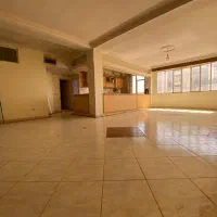 3خواب 2بالکن 8واحدی/شمالی نما/در حال نقاشی/اشتراکی|اجارهٔ آپارتمان|کرج, باغستان|دیوار