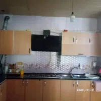 کابینت  آشپزخانه درحد نو همراه سینکوهود|آب‌چکان و نظم‌دهنده ظروف|سنندج, |دیوار
