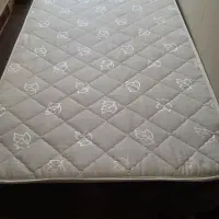 تخت خواب یک نفره غیرچوبی