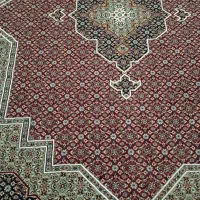 فروش دو عدد فرش 12 متری قیمت مناسب.