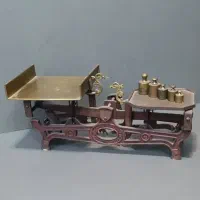 ترازو قدیمی پنج کیلویی