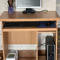 میز کامپیوتر