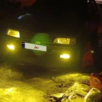 یک دستگاه پژو 405مدل 97بنزینی.