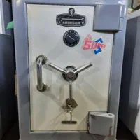 خرم کاوه گنجبان گنجینه گاوصندوق/ گاو صندوق|ابزارآلات|ارومیه, |دیوار