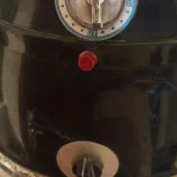 سشوار ایستاده در حد نو|آرایشگاه و سالن‌های زیبایی|ارومیه, |دیوار