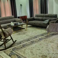 مبل و نیز ناهار خوری در حد نو کلا یکسال کارکرده|مبلمان خانگی و میز عسلی|اصفهان, گلستان|دیوار
