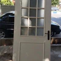 سه عدد درب چوبی