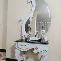 آینه کنسول سالم و نو ب علت جا ب جایی 1700