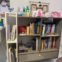 کتابخونه و میز کار