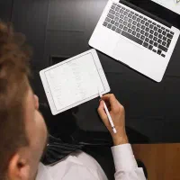 استخدام فروشنده و کارپرداز آقا