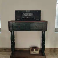 کنسول نئوکلاسیک سبز رنگ دو کشو