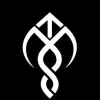 فروشنده در فروشگاه تجهیزات دندانپزشکی