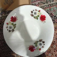 کاسه و بشقاب چینی