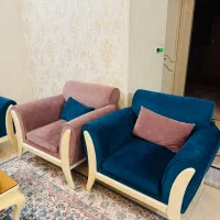 مبلمان راحتی ۱۱ نفره و یک میز پذیرایی و ۴ عسلی|مبلمان خانگی و میز عسلی|قم, عمار یاسر|دیوار