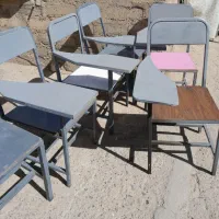 صندلی فلزی دسته دار