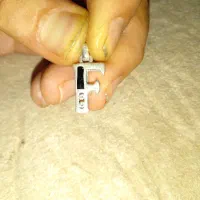 پلاک نقره قدیمی حرف F انگلیسی