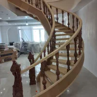 اجرای تخصصی پله گرد، کف پله چوبی و نرده چوبی|خدمات پیشه و مهارت|قرچک, محمد آباد|دیوار