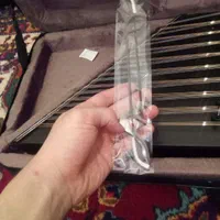 سنتور استاد صادقی، طرح تلفیق هنر دست ساز