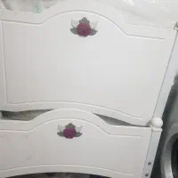 تخت یک نفره در حد نو