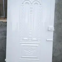 رنگ کاری درب و پنجره باقیمت مناسب وکار تمیز