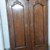 کمد چوبی تمیز