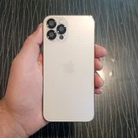 ۱۲پرو بدن خط وخش ‌وهیچ مشکلی