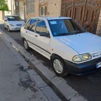 پراید سفید درحد