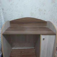 میز تحریر کاملا سالم