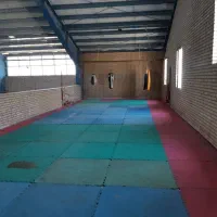 منشی سالن ورزشی