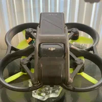 آواتا یک با پلاک