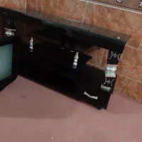 تلویزیون به همراه زیر تلویزیونی