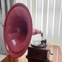 گرامافون هندلی قدیمی|کلکسیون اشیاء عتیقه|تهران, خواجه نصیر طوسی|دیوار