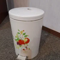 سطل زباله آهنی پدالی