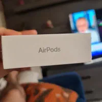 airpods 2 آیفون اصل با گارانتی معتبر نو