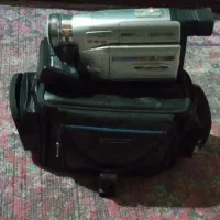 دوربین فیلم برداری بشرط سالم سالم کاملا استفاده شد|دوربین عکاسی و فیلم‌برداری|افشار, |دیوار