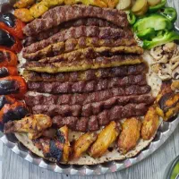 نیازمند تخته کار هستیم