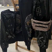 تعدادی لباس بچگونه